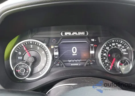 2022 Ram 1500 Big Horn 4X4 5'7 Box from USA, damaged, VIN 1C6SRFFT0NN417879